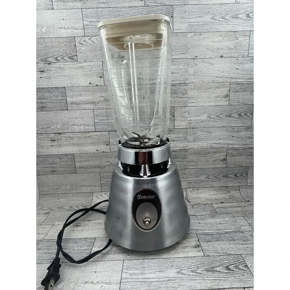 Osterizer Classic Blender Brushed Chrome‎ Beehive Metal Base 600W Glass Jar 564A